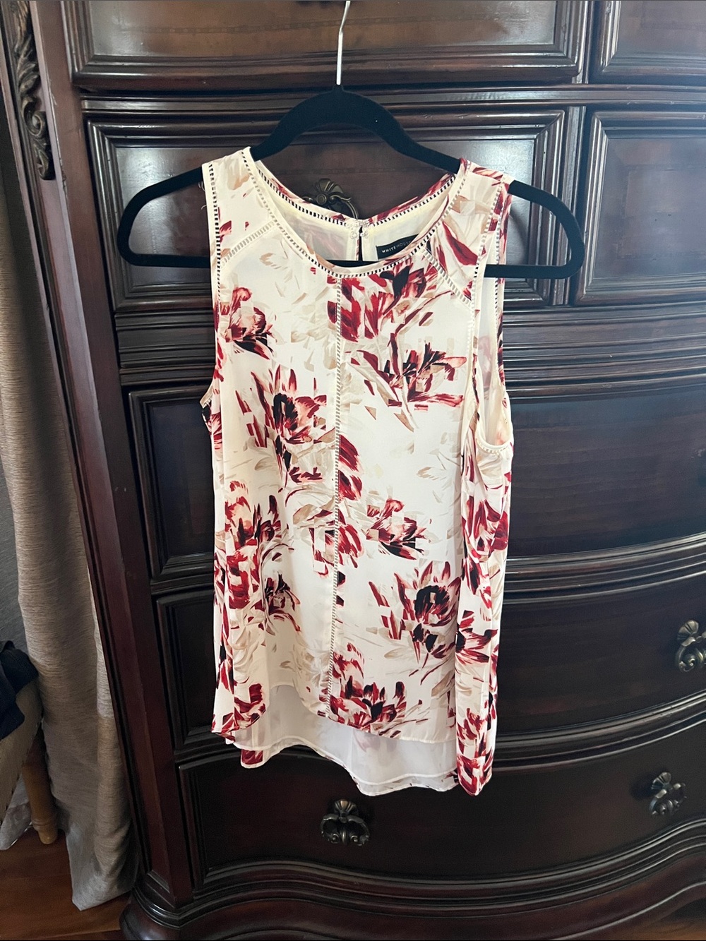 White House Black Market Cream Sleeveless Floral Shell with Red Print